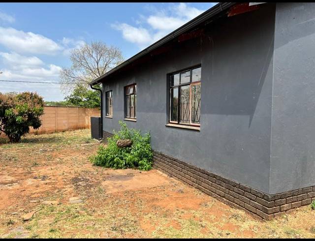 4 BEDROOM PROPERTY TO RENT IN LAUDIUM